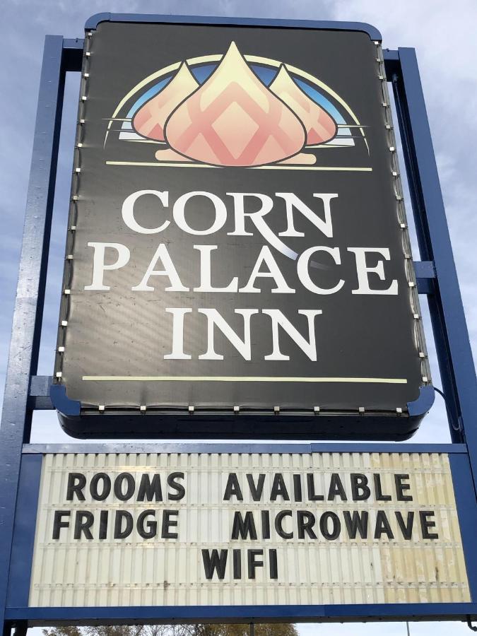 Corn Palace Inn Mitchell Exterior foto